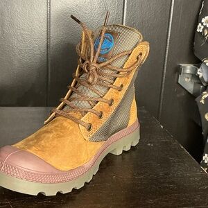 Palladium Men's Two-Tone Outdoor Boots